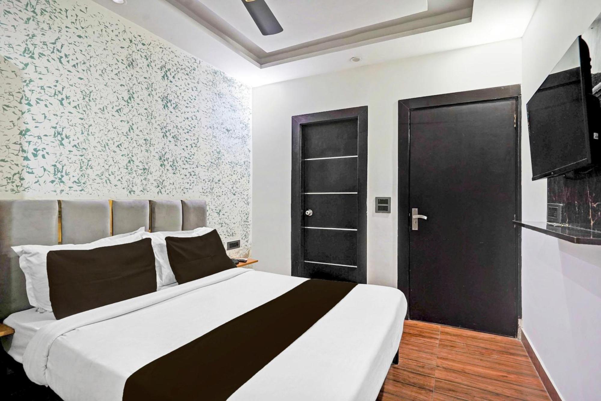 Twamev Residency Hotel New Delhi Exterior foto