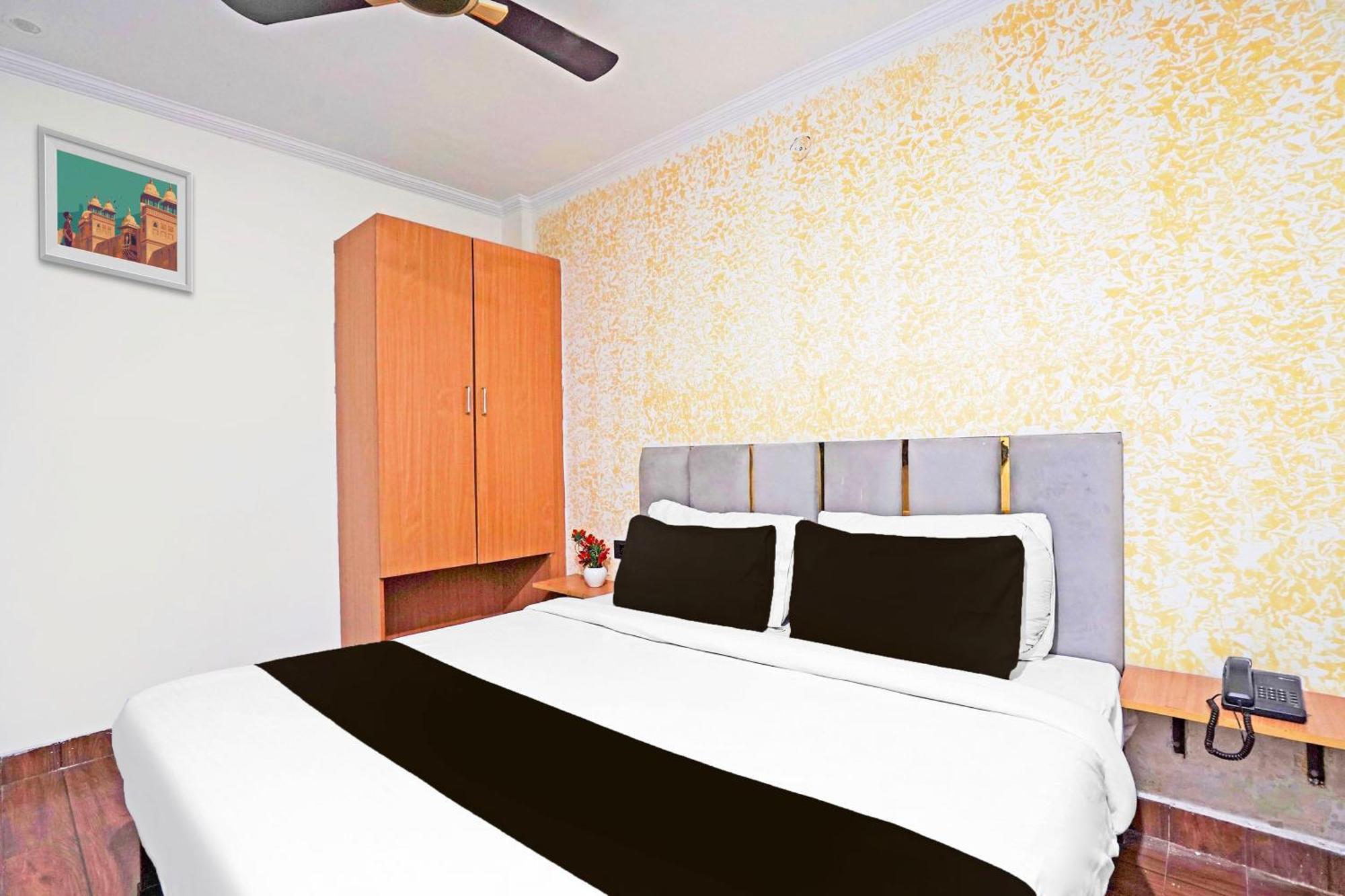 Twamev Residency Hotel New Delhi Exterior foto